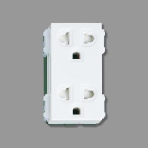 Ổ Cắm Đôi Ba Chấu WEV1582-7SW Có Màn Che Mầu Trắng